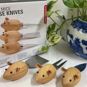 Mice cheese knives